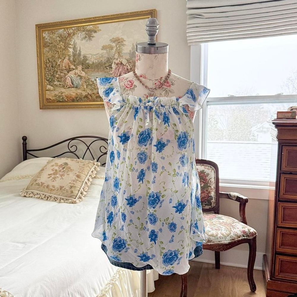 Y2K Mayar Lingerie blue floral babydoll top fits like‎ a medium